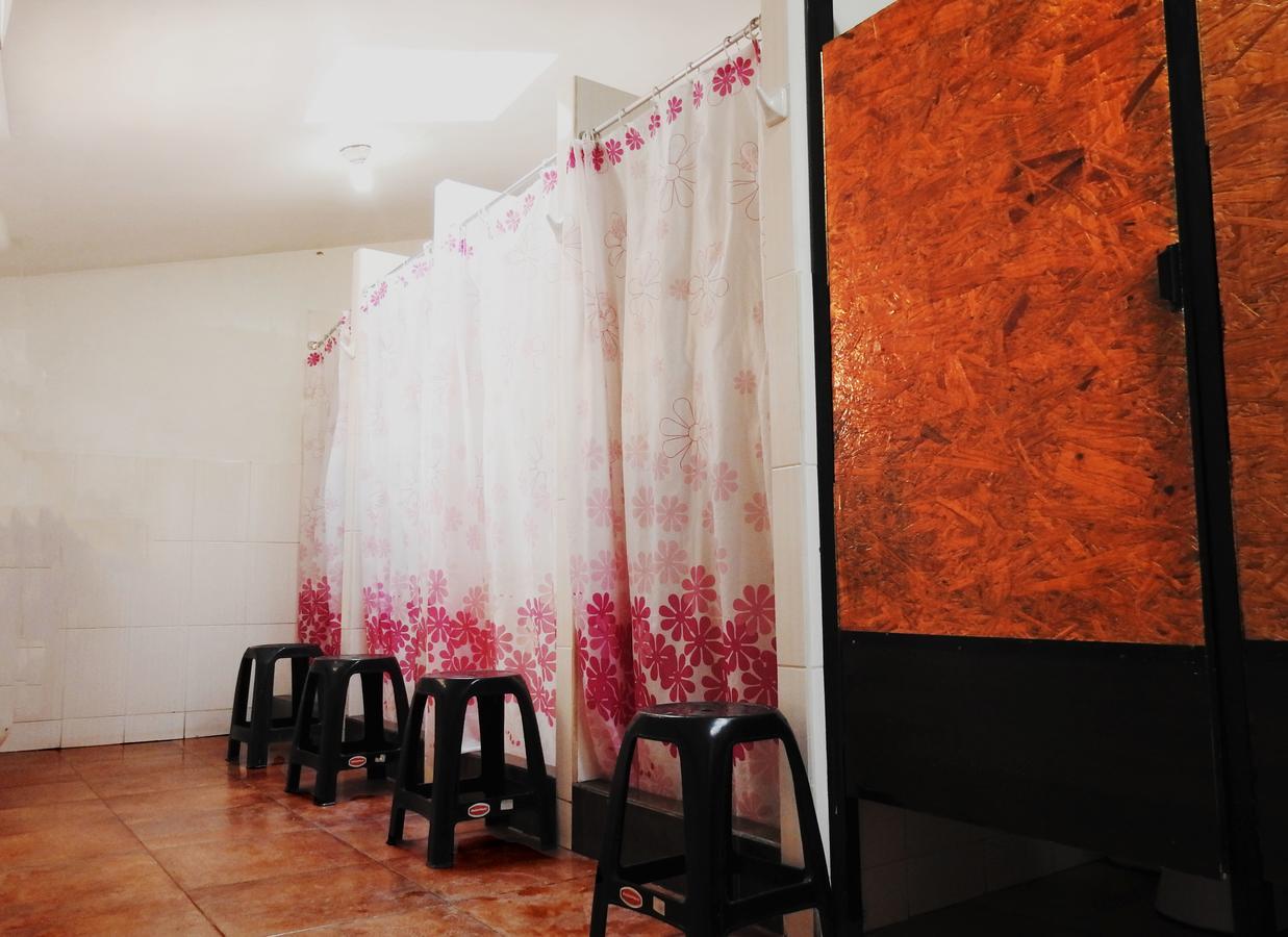 Hostal Intro *