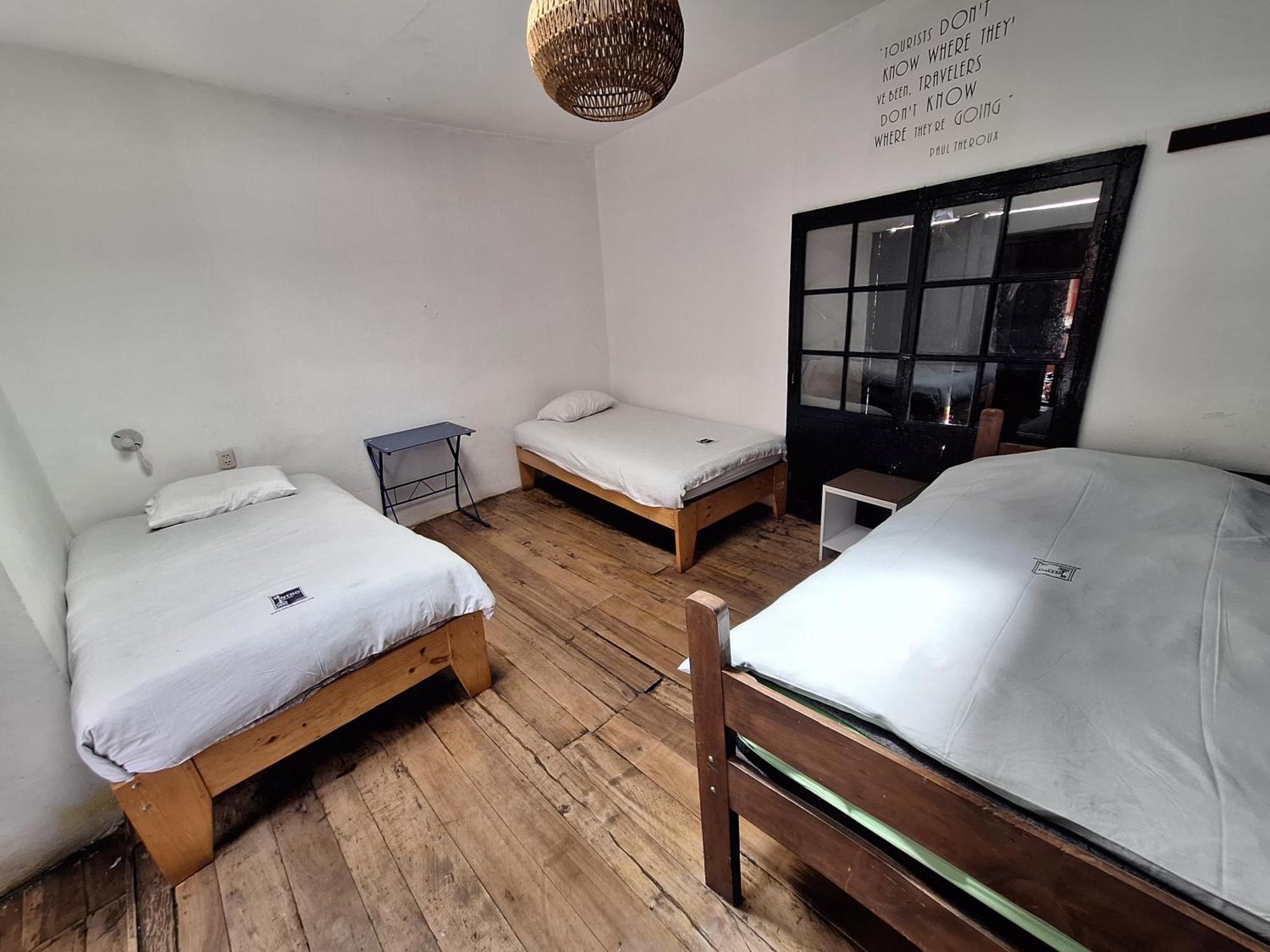 Intro Hostal